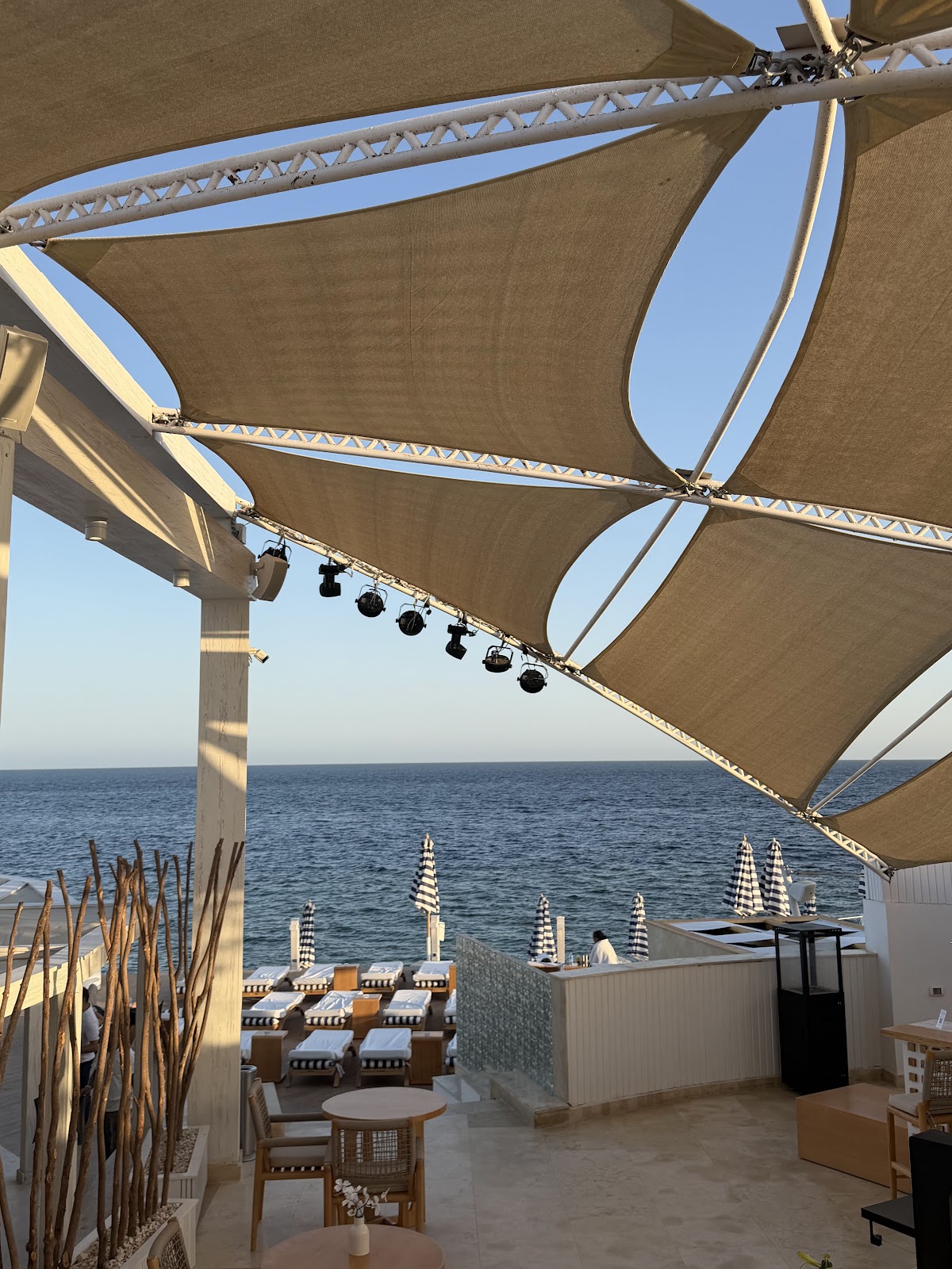 Allora Beach detail