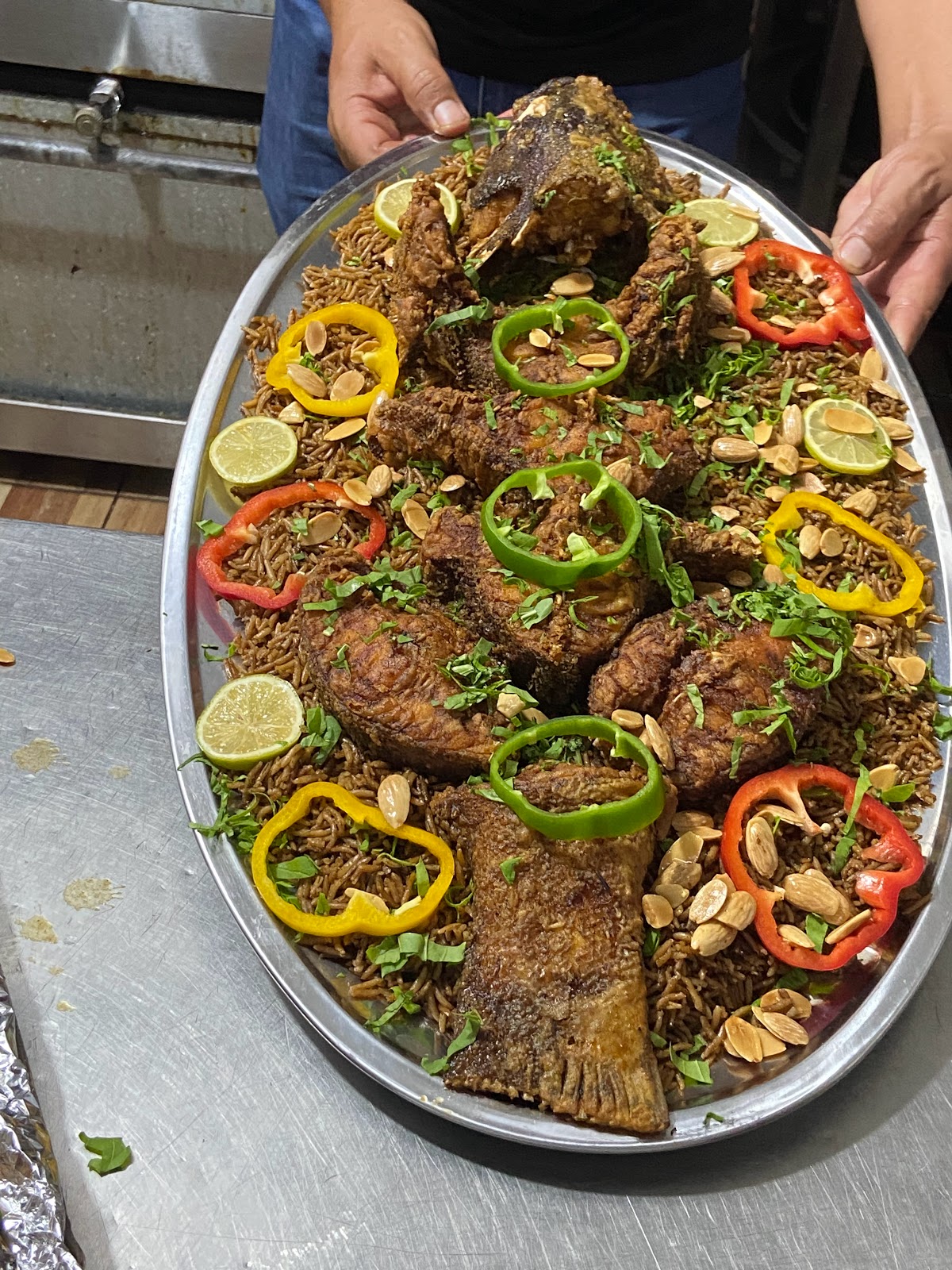 المحتسب لبيع الاسماك الطازجه detail