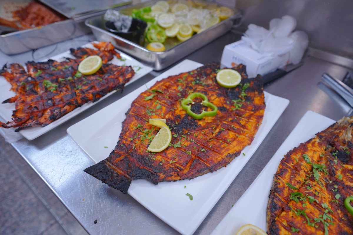 AlMurjan Seafood Restaurants Abruq Ar Rughamah مطعم المرجان للماكولات detail