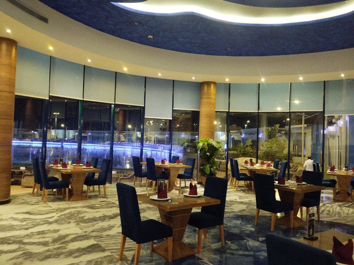 AlQalzam Seafood Resort | منتجع القلزم للمأكولات البحرية detail