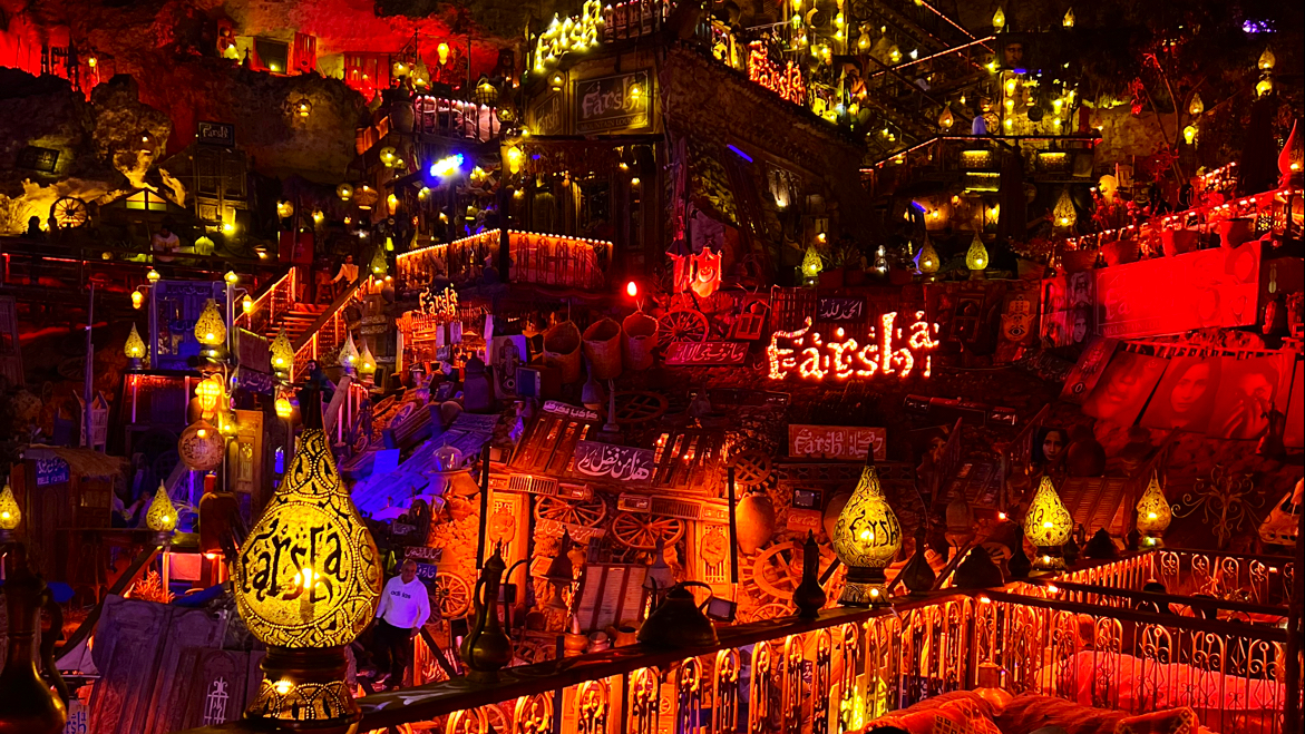 Farsha Cafe detail