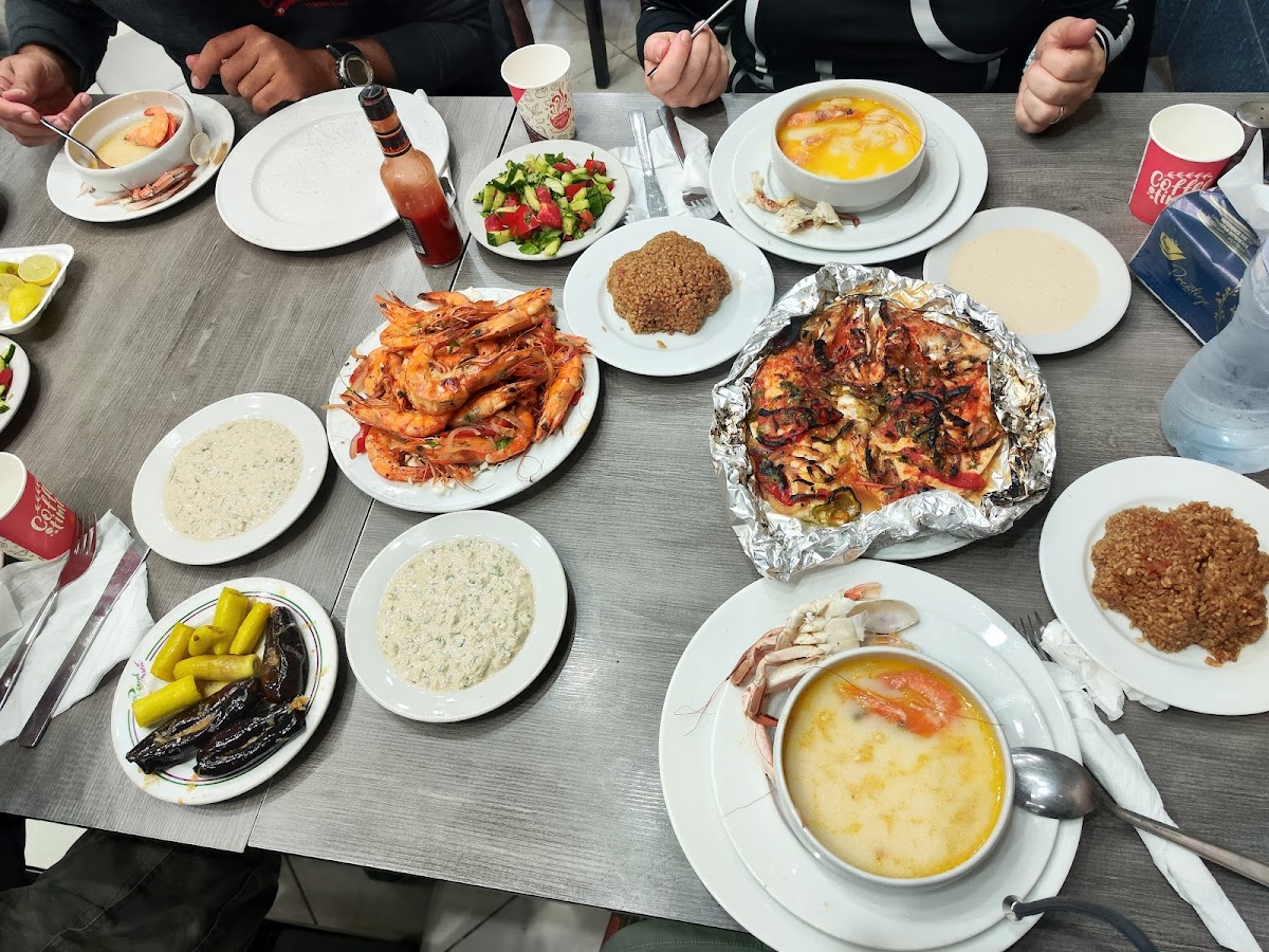 Hefny fish Restaurant مطعم حفني للمأكولات البحرية detail