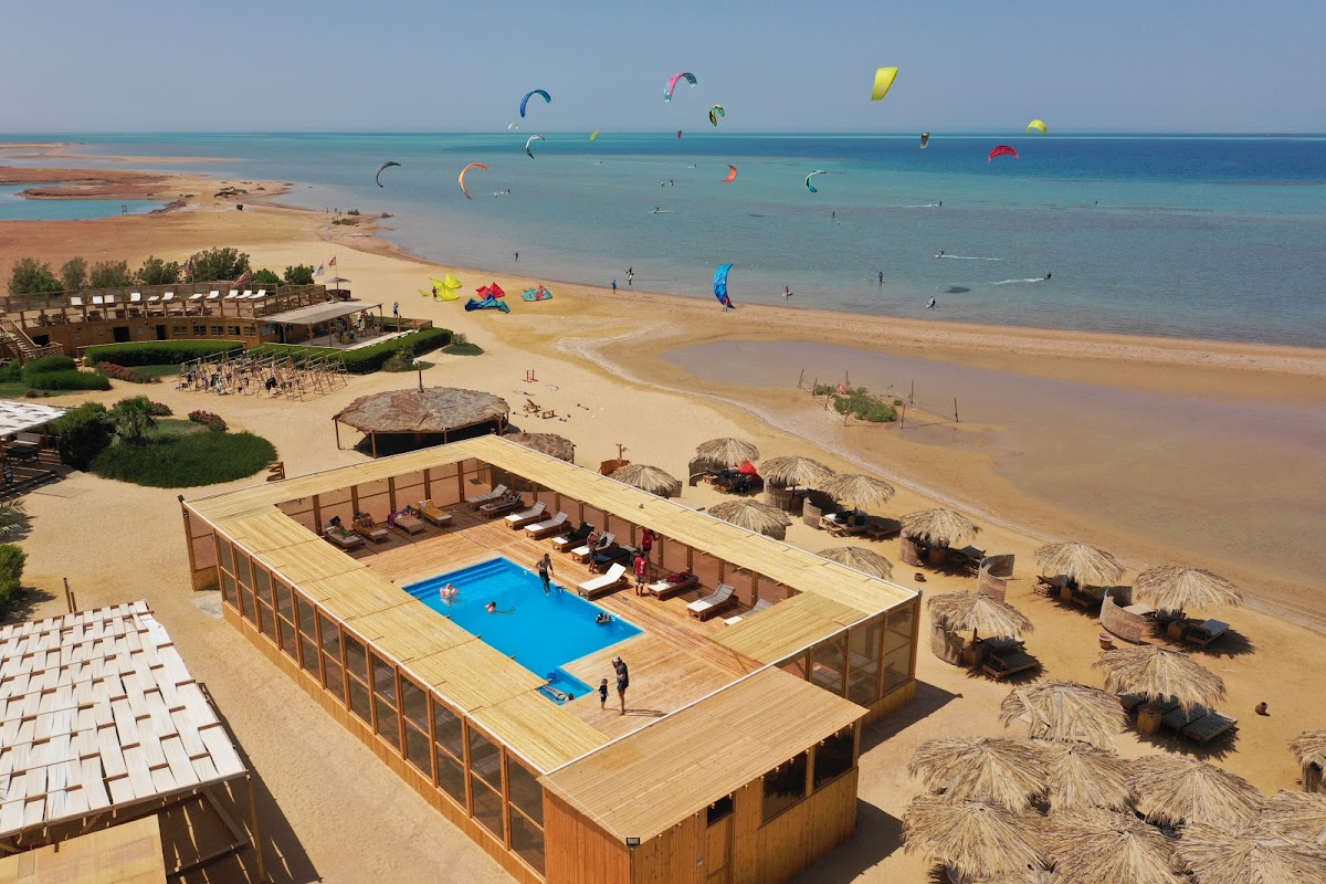 KBC El Gouna Kiteschule - Kitesurf & Wingfoil Center mit Pool detail