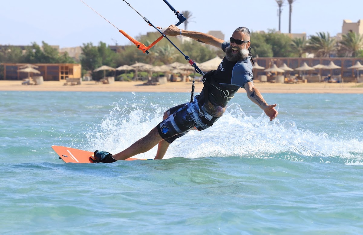 KBC El Gouna Kiteschule - Kitesurf & Wingfoil Center mit Pool detail