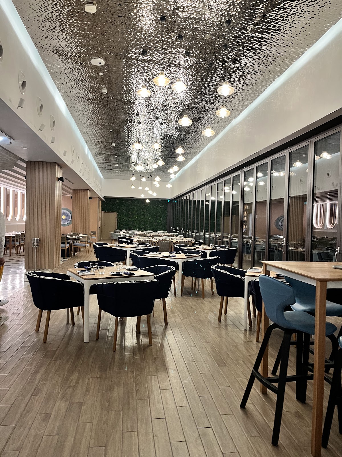 La Mer Restaurant & Beach Club detail