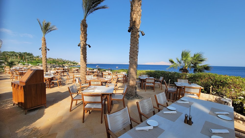 Reef Grill