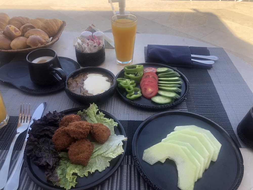 Royal Club Lounge