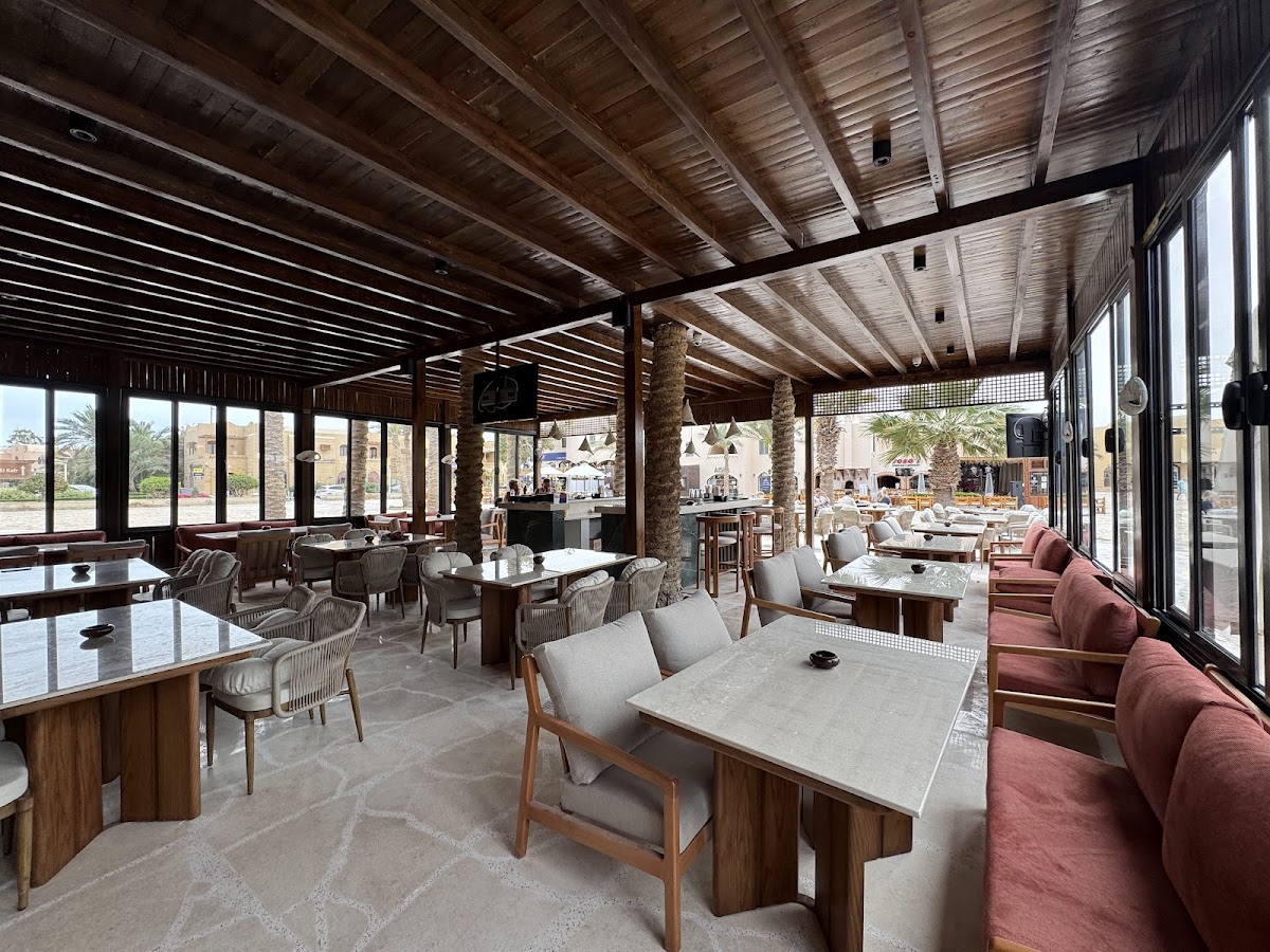 San Siro Restaurant and bar and cafe detail