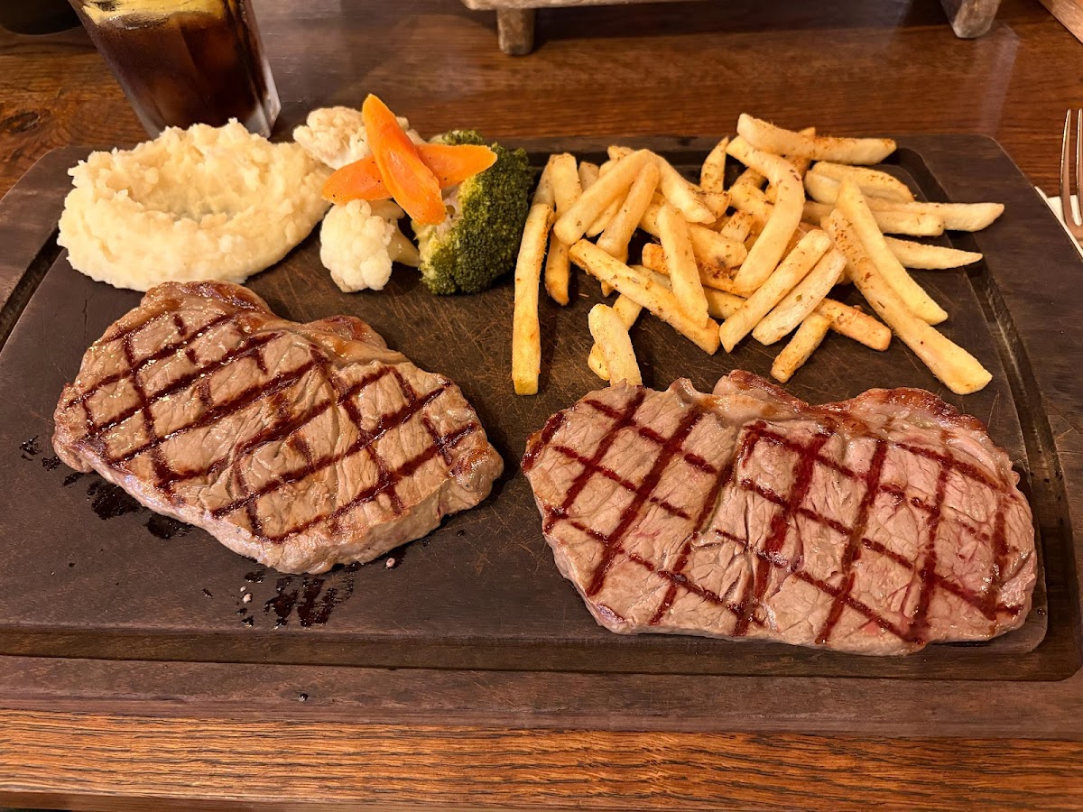 Sultan's Steakhouse detail