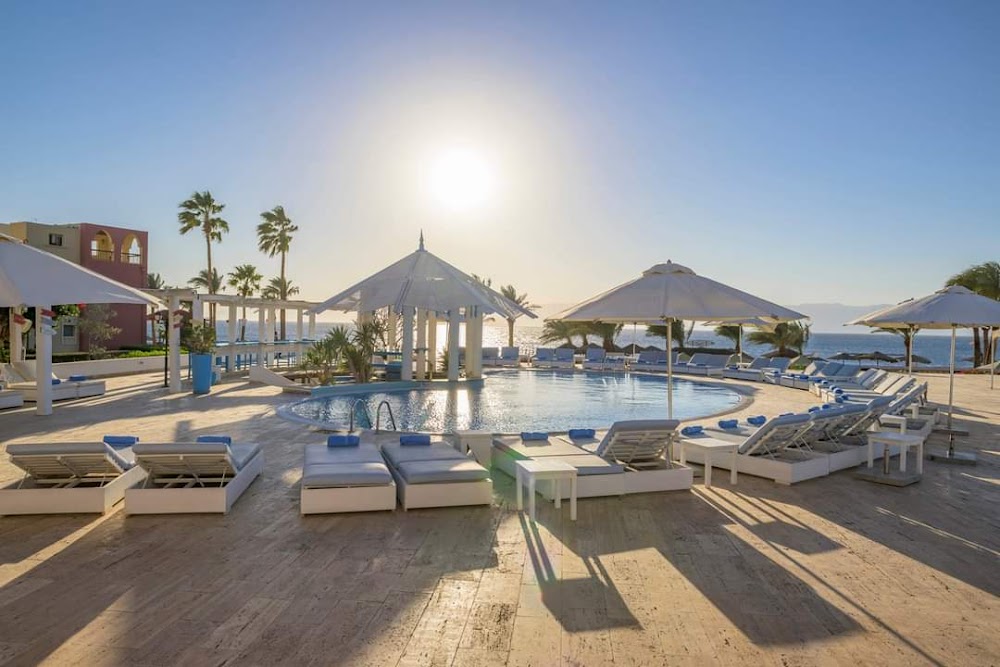 The Beach Club, Tala Bay