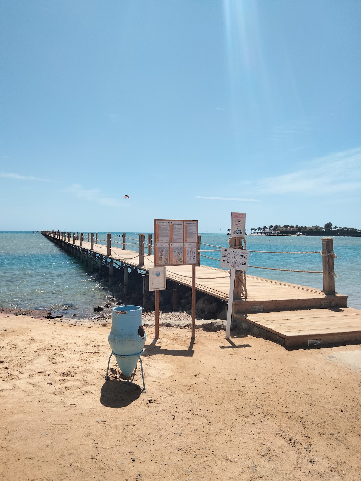 Zeytouna Beach Bar & Restaurant detail